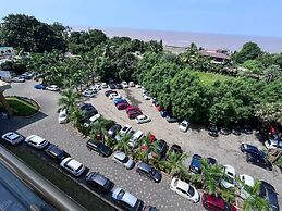 Devka Beach Resort