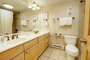 Ski-In Ski-Out Center Village Condo Indoor Parking - CM216 by Redawnin