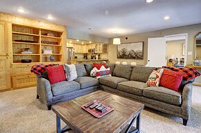 Ski-In Ski-Out Center Village Condo Indoor Parking - CM216 by Redawnin