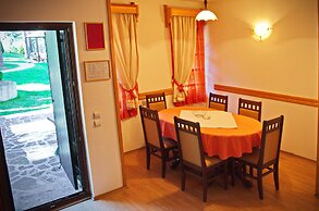 Kraljevi Konaci Zlatibor