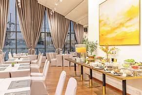 SureStay by Best Western Iconic Ari-Jatujak