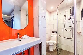 SureStay by Best Western Iconic Ari-Jatujak