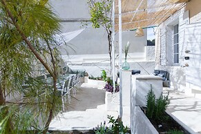 La Maison de Famille by MaisonMars