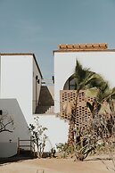 Hotel So Far So Good