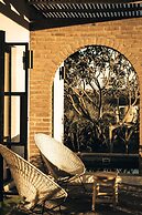 Hotel So Far So Good