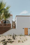 Hotel So Far So Good