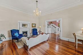The Veranda Historic Inn