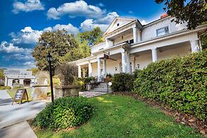 The Veranda Historic Inn