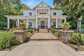 The Veranda Historic Inn