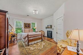 The Veranda Historic Inn