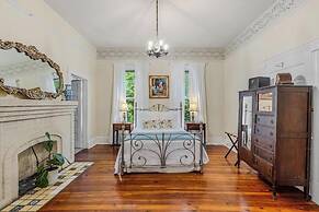 The Veranda Historic Inn