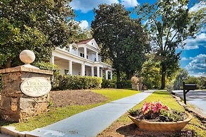 The Veranda Historic Inn