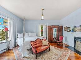 The Veranda Historic Inn