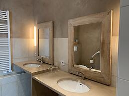 Le Clos de la Court d Aron