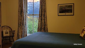 Bush House Inn