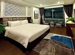 Century Hotel