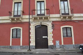 Furnished Studio Flat in Residence