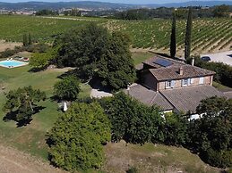 Fattoria Santa Vittoria Apartment 