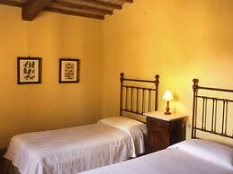 Fattoria Santa Vittoria Apartment 