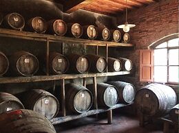 Fattoria Santa Vittoria Apartment 