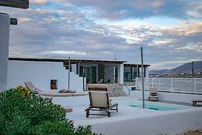 Villa for 6 Guests With Private Pool! In Agia Irini - Walking Distance