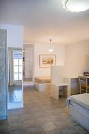 Villa for 6 Guests With Private Pool! In Agia Irini - Walking Distance