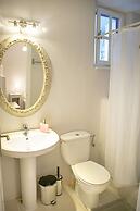 Villa for 6 Guests With Private Pool! In Agia Irini - Walking Distance