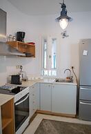 Villa for 6 Guests With Private Pool! In Agia Irini - Walking Distance