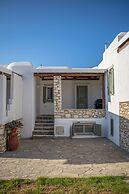 Villa 110 m2 in Agia Irini, Walking Distance to Beach With Pool Access