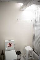 Cozy Studio for 2 Guests With 1 Child or 3 Adults - Walking Distance t