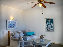 Villa 78 m2 in Agia Irini, 350 Meter to the Beach for 4 Guests With Po