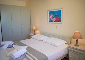 Villa 78 m2 in Agia Irini, 350 Meter to the Beach for 4 Guests With Po