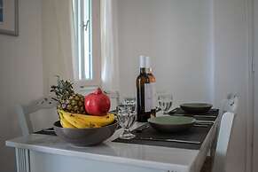 Villa 78 m2 in Agia Irini, 350 Meter to the Beach for 4 Guests With Po