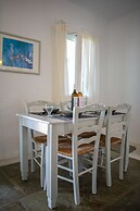 Villa 78 m2 in Agia Irini, 350 Meter to the Beach for 4 Guests With Po