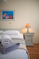 Villa 78 m2 in Agia Irini, 350 Meter to the Beach for 4 Guests With Po