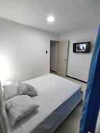 2 Bedroom Apartment Near The Sea With Air Conditioning And Wifi