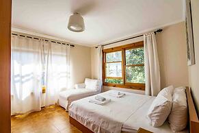 Very Special Villa, 6 and 3 Great For Family Reunions