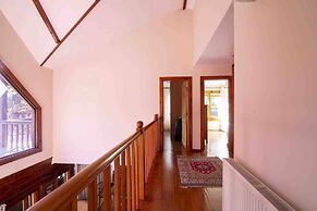 Very Special Villa, 6 and 3 Great For Family Reunions