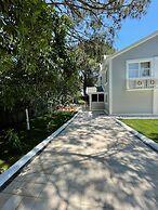 Very Special Villa, 6 and 3 Great For Family Reunions