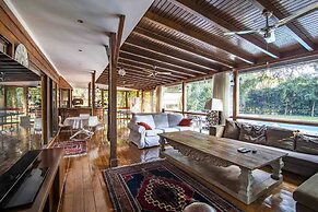 Very Special Villa, 6 and 3 Great For Family Reunions