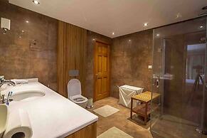 Very Special Villa, 6 and 3 Great For Family Reunions