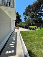 Very Special Villa, 6 and 3 Great For Family Reunions