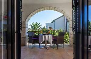 Aesthetic Apartment With Balcony and Sea View