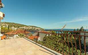 Excellent Apartment With Balcony and Sea View