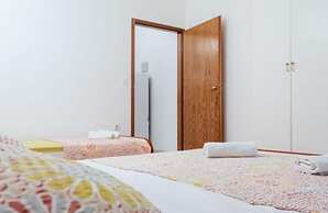 Exquisite Apartment With Balcony and Sea View