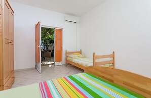 Charming Apartment With Balcony and Sea View