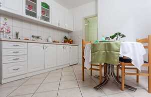 Charming Apartment With Balcony and Sea View