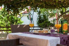 Alluring Apartment With Balcony and Sea View