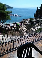 Lavish Double Bed Room With Balcony and Sea View