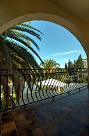 Lovely Double Bed Room With Balcony and Sea View